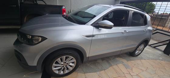 VOLKSWAGEN T-CROSS 1.0 200 TSI TOTAL FLEX AUTOMÁTICO